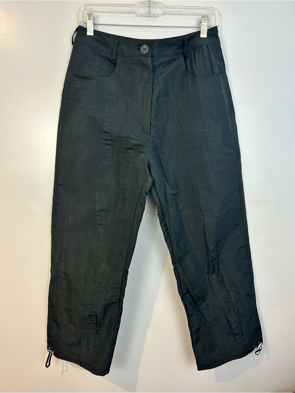 Beaufille Black Crinkle Fabric Toggle Hem Straight Leg High Waist Pants Size 6